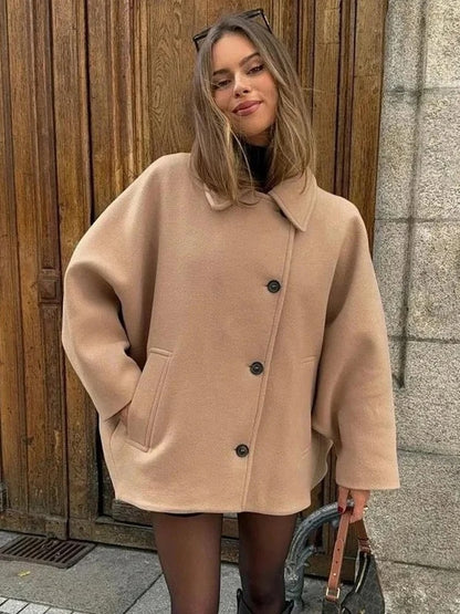 LOLA | Manteau en Laine au Design Minimaliste et Élégant